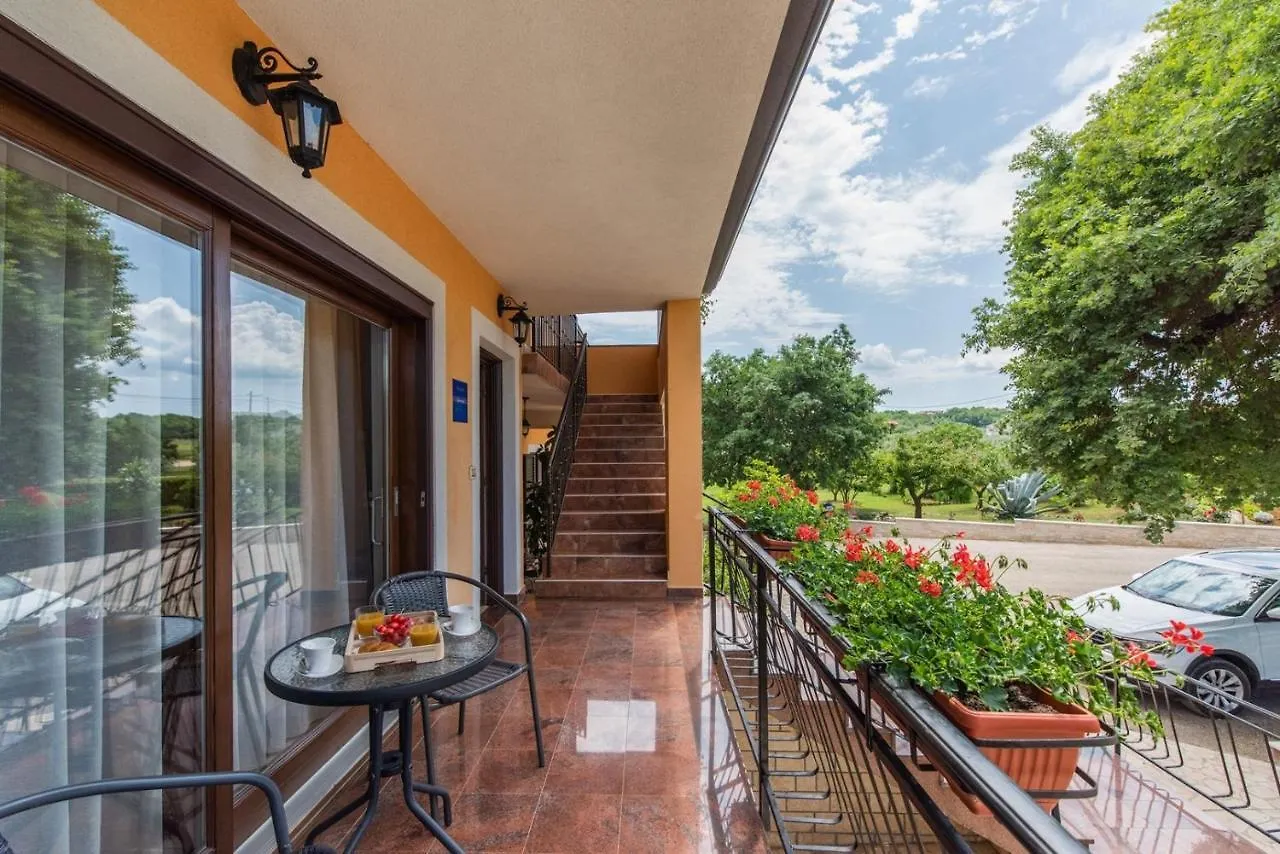 Apartment Luma Vižinada